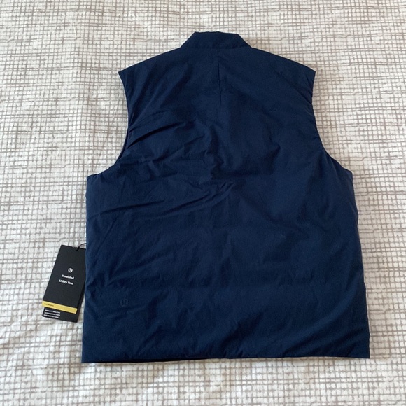 Lululemon Insulated Utility Vest NWT - Picture 8 of 8
